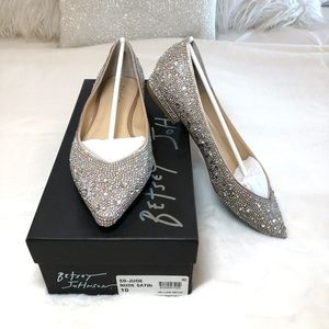 NIB Betsey Johnson Jude Ballet Flats | Nude/Silver 10